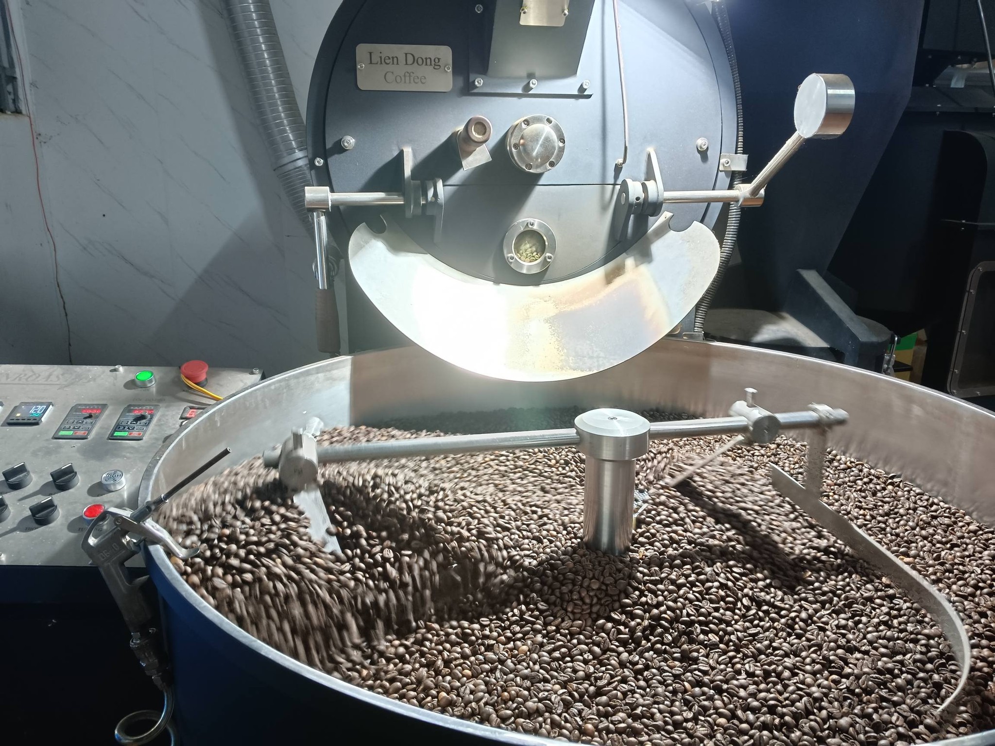 Máy rang cà phê 15kg Lien Dong Coffee